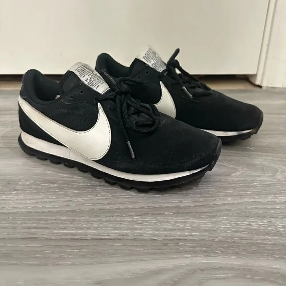Nike Pre Love O.X. Black Suede Sneakers Sz 7.5